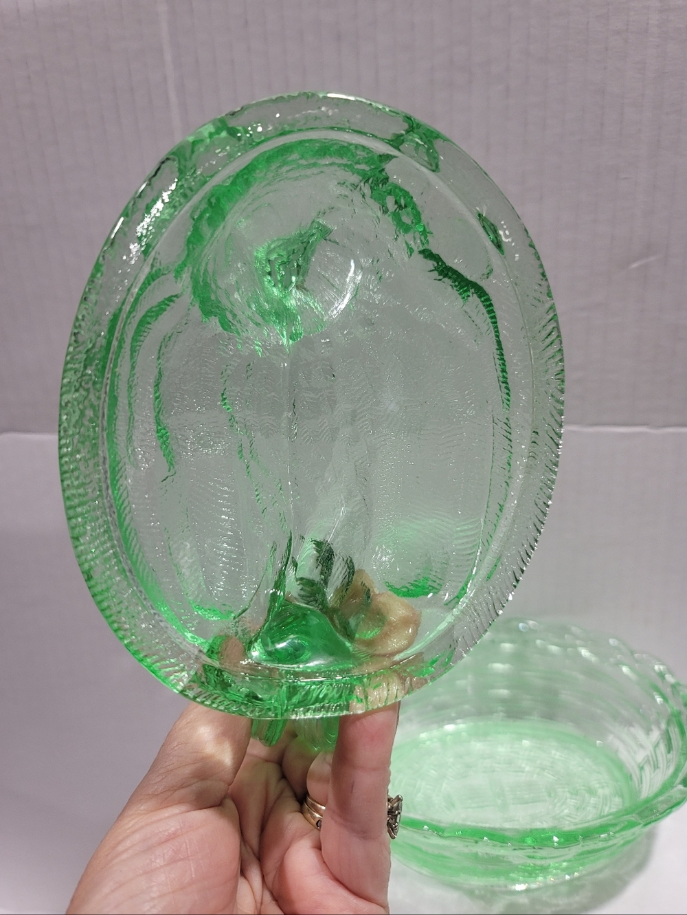 Green Glass Hen on Nest Covered Dish Vintage Style - Picture 5 of 11